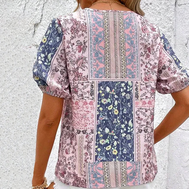 Blomstret Bluse I Etnisk Stil