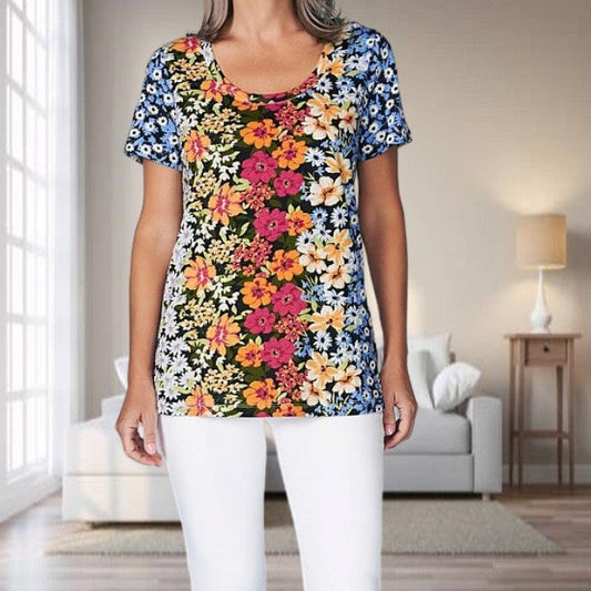 T-Shirt Med Blomsterprint Farverig