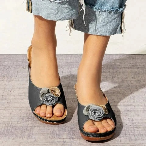 Nia - Ergonomisk sandal i vegansk læder